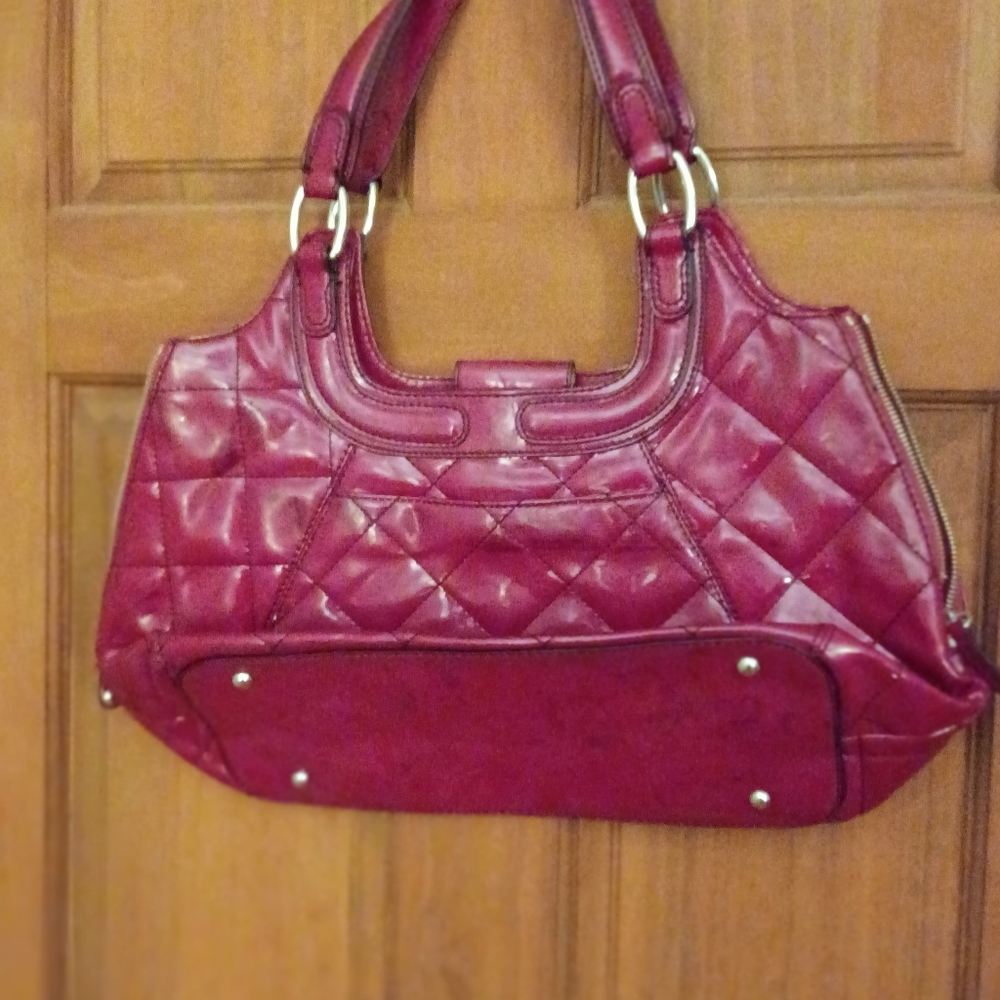 RED MAXXIMUM NY LARGE HOBO BAG 15"W X 8"H.